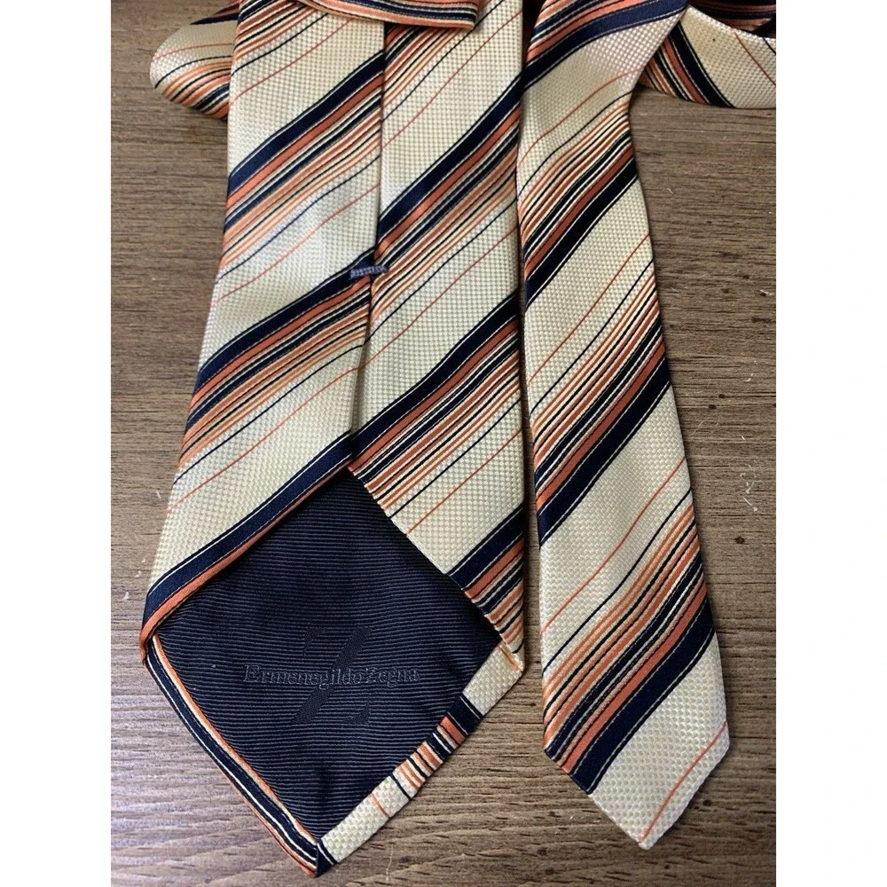 Ermenegildo Zegna Striped Textured 100% Silk Brown Beige Neck Tie Designer Italy